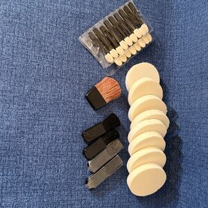 Premium Makeup Brush and Sponge Set - Black and Cream